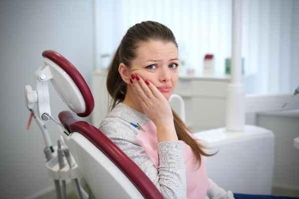 emergency dentist in Northampton